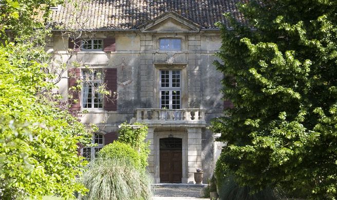 Chateau de Roussan Exterior