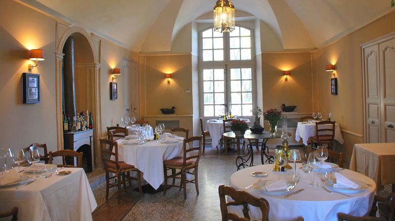 <b>Chateau de Roussan Restaurant</b>