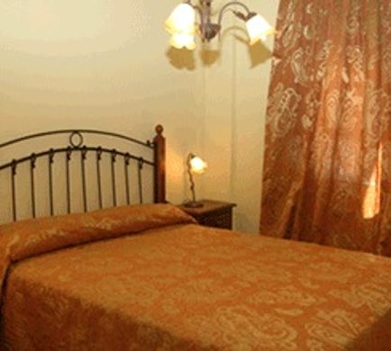 L'Angel Blanc Apartments Room