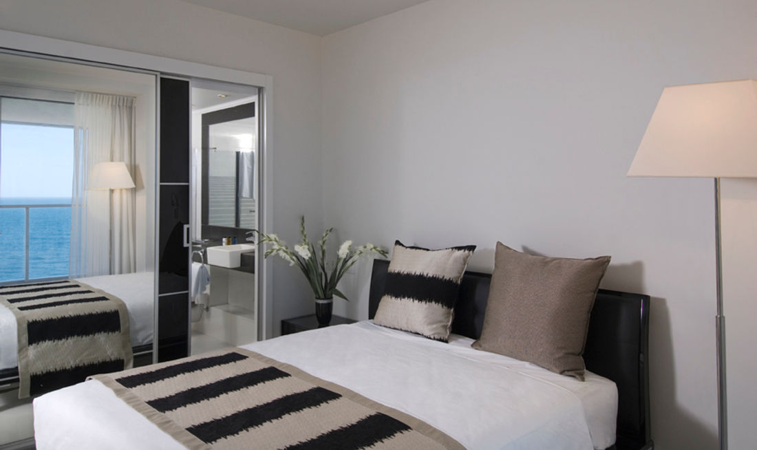 Island Suites Hotel Suite