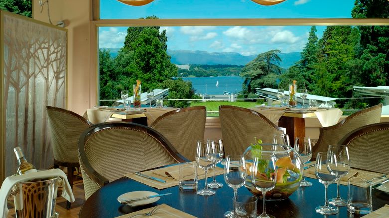 <b>Hotel Restaurant du Parc des Eaux-Vives Restaurant</b> <b>Hotel Restaurant du Parc des Eaux-Vives Restaurant</b>