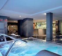 Primus Valencia Hotel Pool