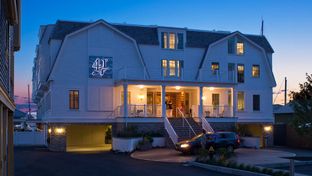 Forty 1 North Marina Resort