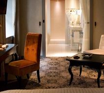 Le Pavillon des Lettres Room