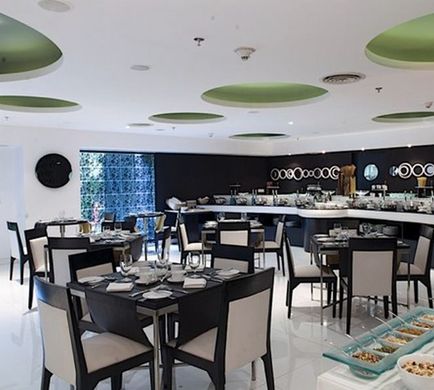 The Beatle Hotel Mumbai Restaurant
