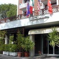 Massimi City Garden Hotel