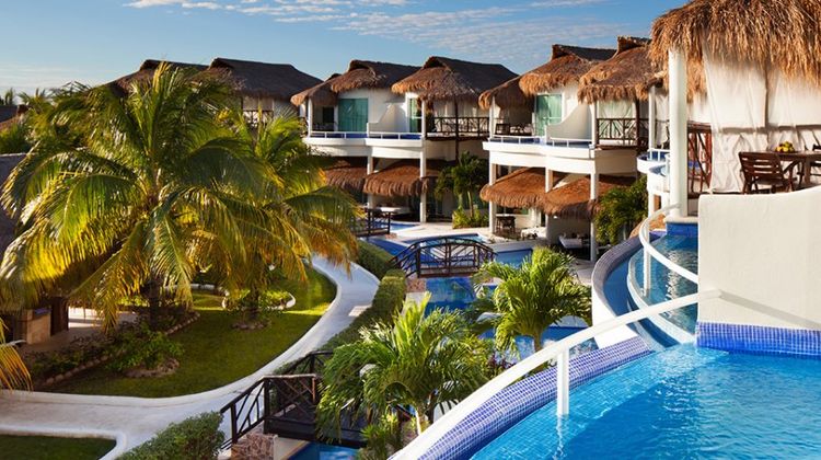El Dorado Casitas Royale Exterior