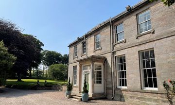 Marshall Meadows Manor House