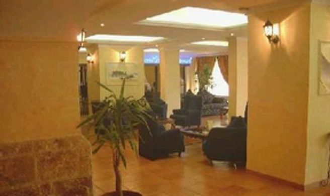 Golden Tulip Aqaba Lobby