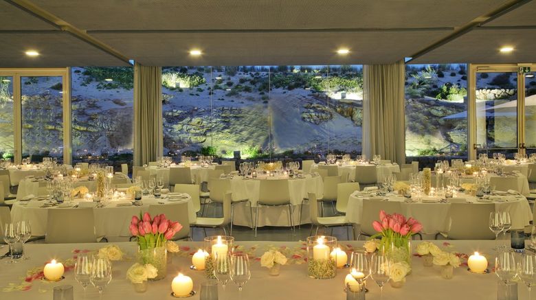 <b>The Oitavos Hotel Banquet</b>
