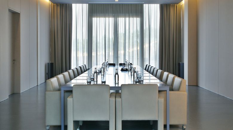 <b>The Oitavos Hotel Meeting</b>