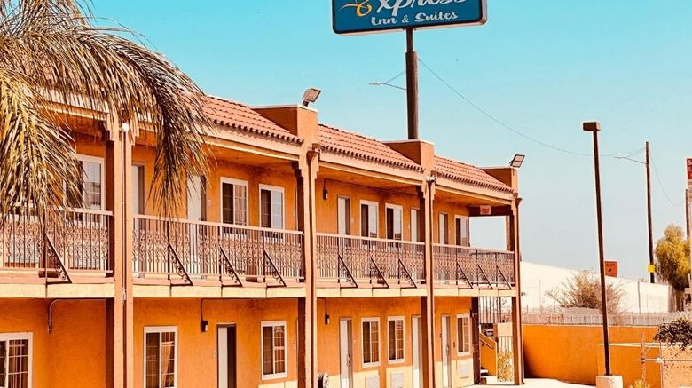 <b>Express Inn & Suites Ontario Exterior</b>