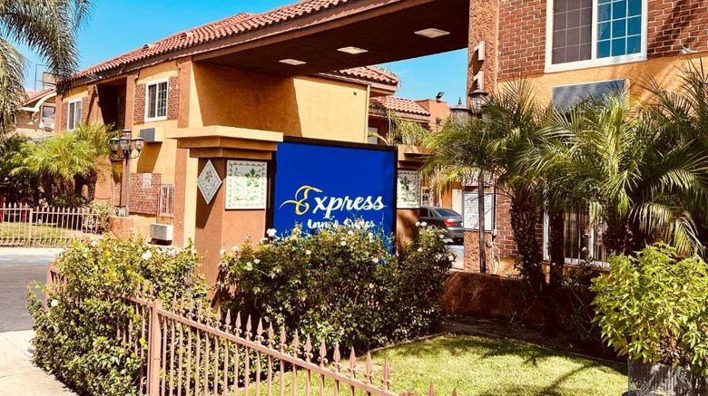 <b>Express Inn & Suites Ontario Exterior</b>
