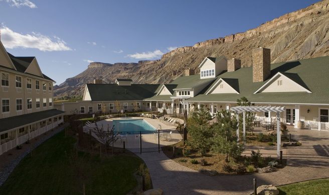 Wine Country Inn Exterior