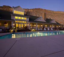 Wine Country Inn Pool