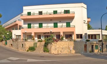 Villa Real Apartments