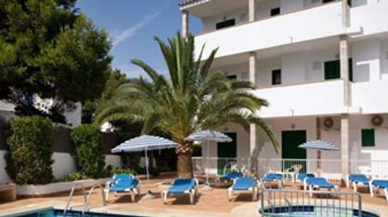 <b>Ses Puntetes Hotel Pool</b>