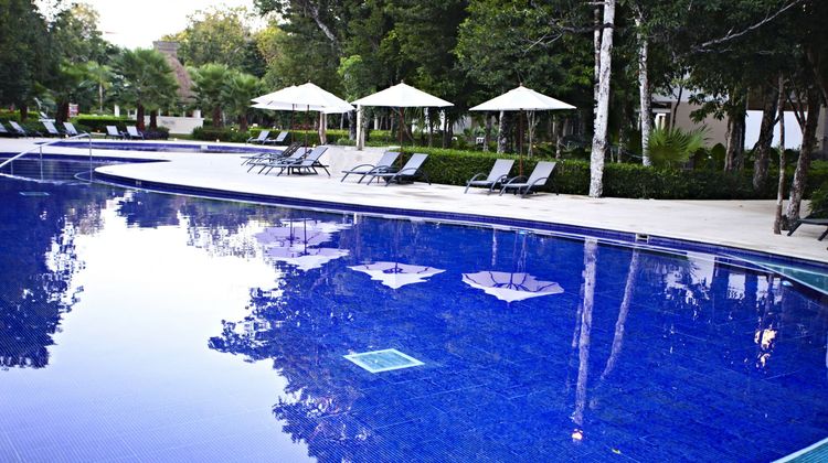 Bahia Principe Luxury Sian Ka'an Pool