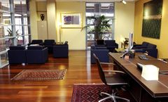 Mariners Court Hotel