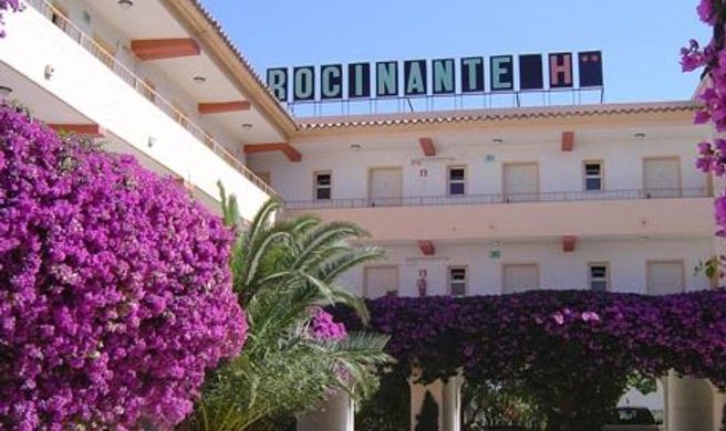 Hotel Rocinante Exterior