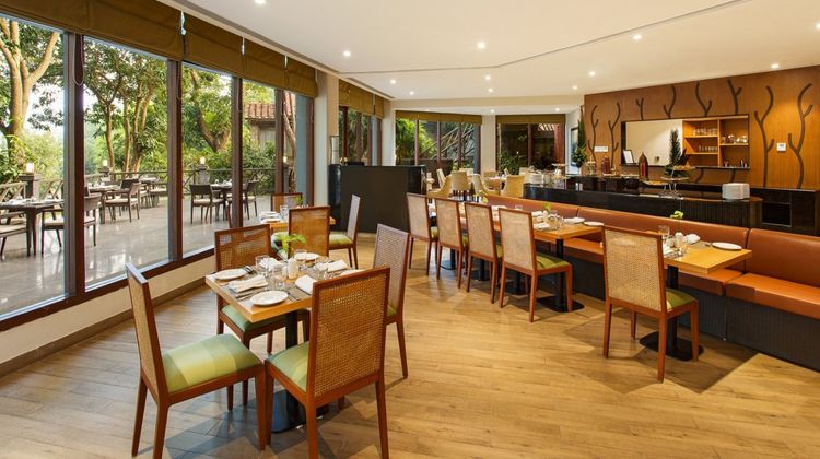 Taj Corbett Resort & Spa Restaurant