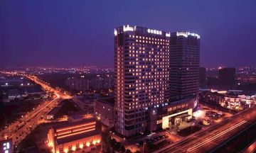 DoubleTree by Hilton Hotel Wuxi