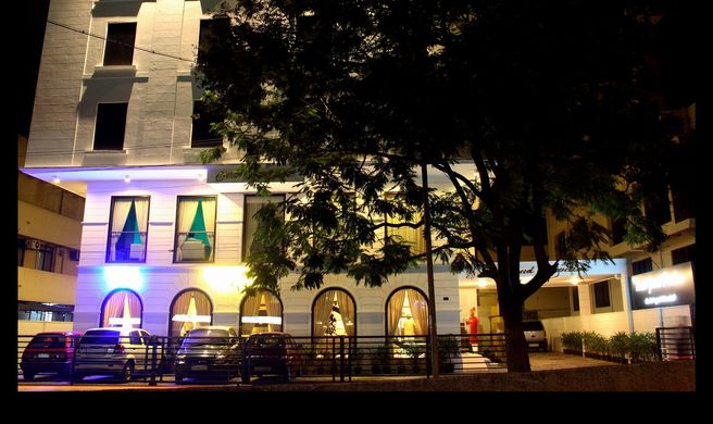Hotel Grand Pavilion Exterior
