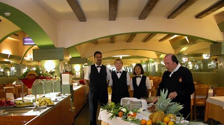<b>Santa Susanna Resort Hotel Restaurant</b>