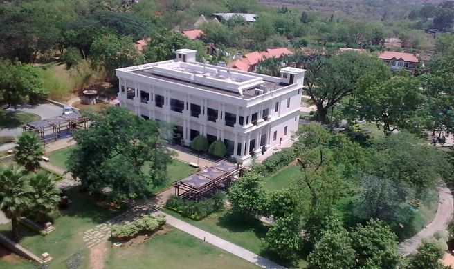 Golkonda Resort & Spa Exterior
