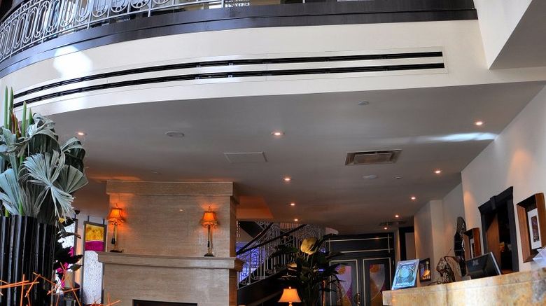 <b>Metcalfe Hotel Montreal Lobby</b>