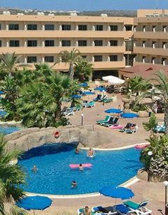 Nissiana Hotel and Bungalows