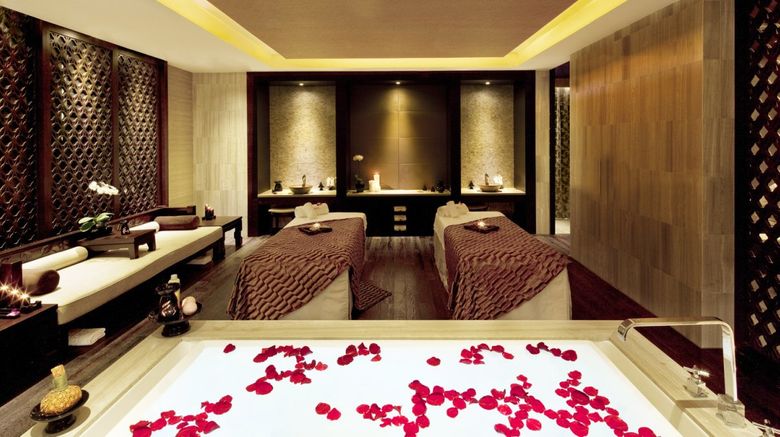 <b>Sheraton Shanghai Hongkou Hotel Spa</b> <b>Sheraton Shanghai Hongkou Hotel Spa</b>