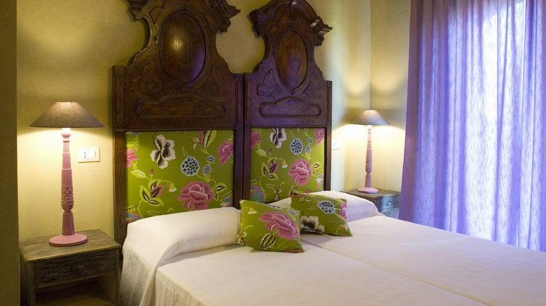 <b>Country Resort Guadalupe Room</b>