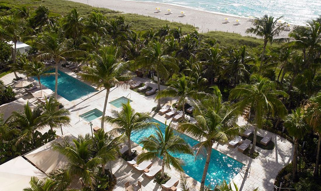 Grand Beach Hotel Exterior