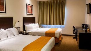 Altenhofen Inn & Suites