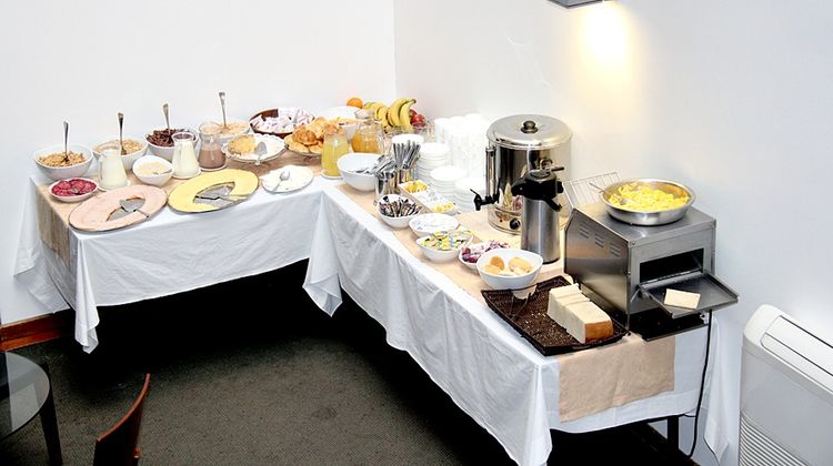 RQ Santiago Suites Restaurant