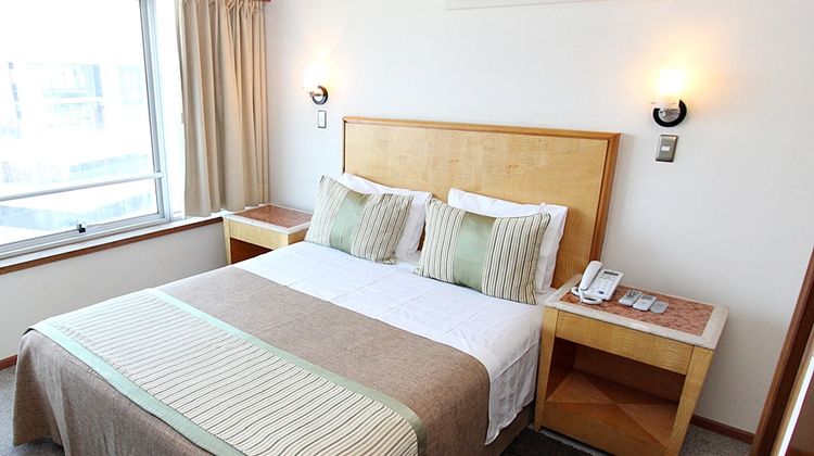 RQ Santiago Suites Room