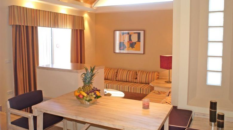 <b>Cordial Biarritz Bungalows Suite</b>