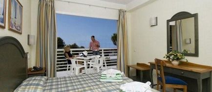 Aparthotel Maristany Room