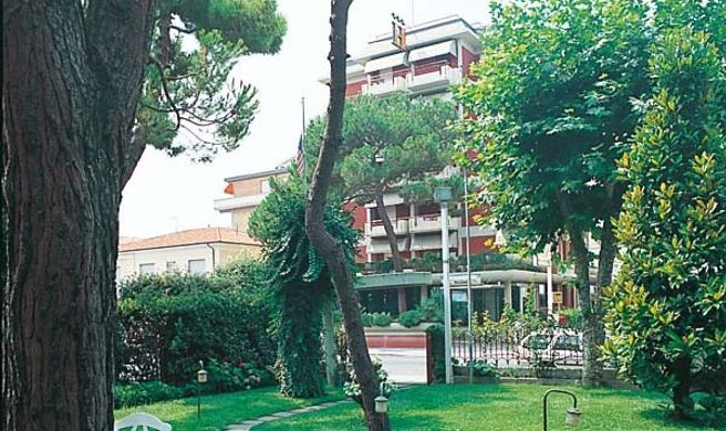 Hotel Bracciotti Exterior