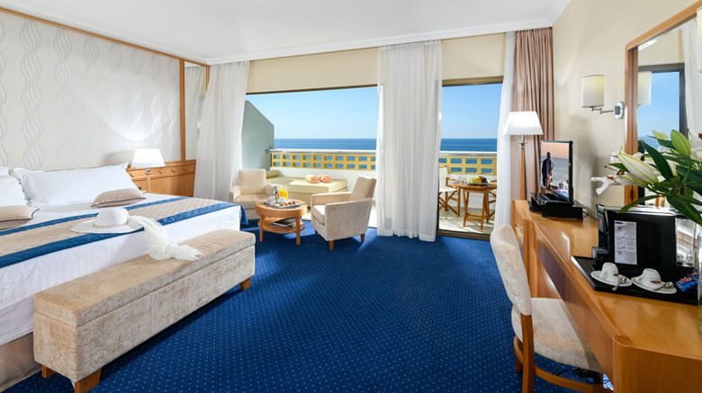 <b>Constantinou Bros Athena Royal Beach Suite</b>