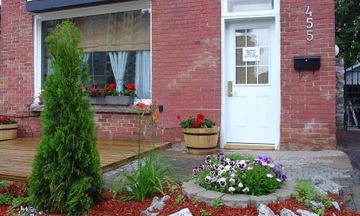 Barefoot Hostel