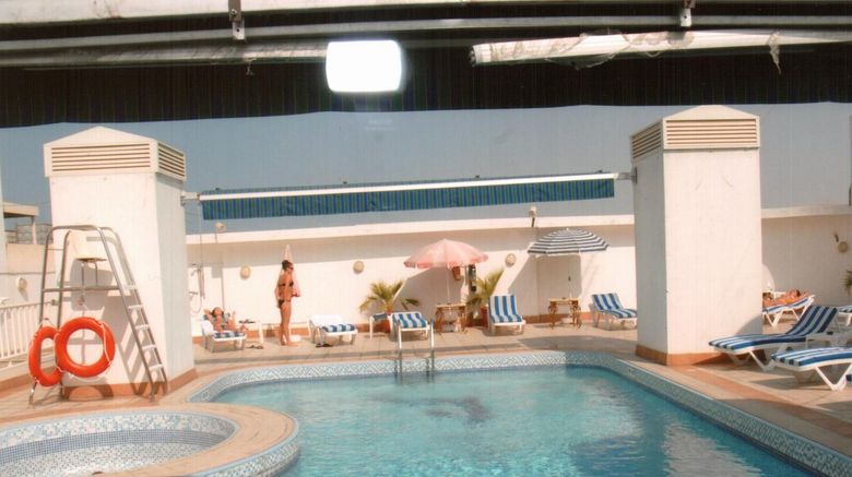 <b>Versailles Hotel Dubai Pool</b>