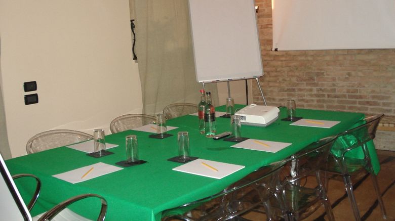 <b>Relais Vedetta Meeting</b>