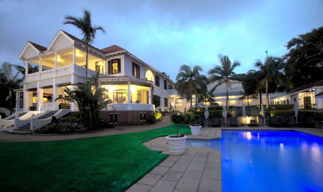 Audacia Manor Exterior