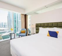 voco Bonnington Dubai Room
