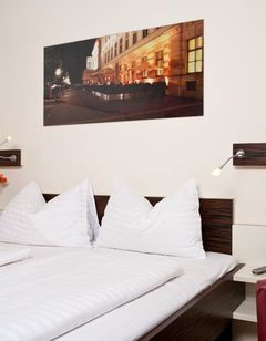 DaunTown Rooms