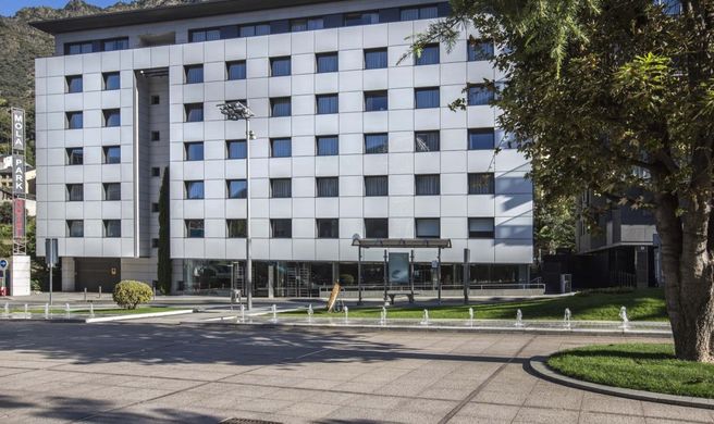 Mola Park Atiram Exterior