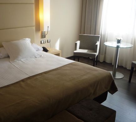 Mola Park Atiram Room