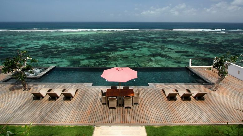 <b>The Asmara Heavenly Residence Pool</b>